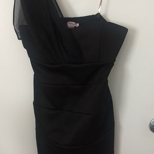 Mini dress, size 9, worn a few times, good condition